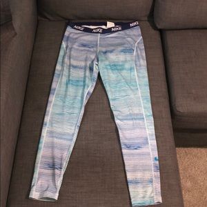 Nike leggings